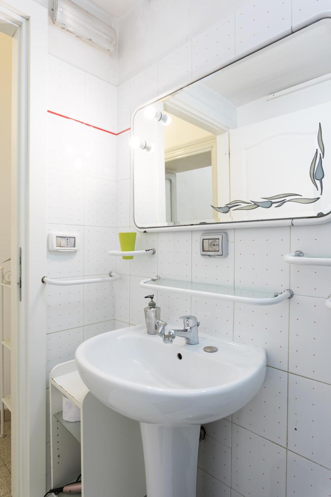 Bed and breakfast Da Alessia Per Dormire Al Coppedé 3*